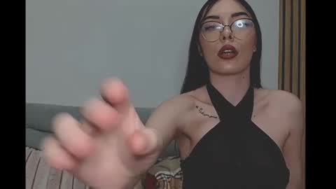 Snapshot of ella_chloe chatting on January 16, 2026, 9:41 pm Chloe online show from January 16, 2026, 9:41 pm