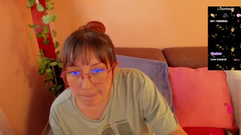 Snapshot of ella_harry chatting on January 17, 2025, 4:36 pm Ella and Harry online show from January 17, 2025, 4:36 pm