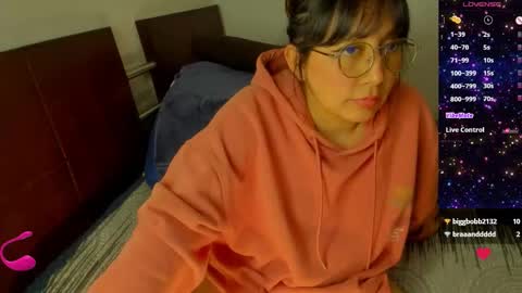 Snapshot of ella_harry chatting on September 12, 2025, 4:01 am Ella and Harry online show from September 12, 2025, 4:01 am