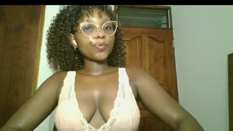 Ella online show from March 10, 2025, 12:07 am