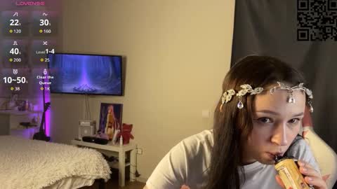 ella_simons online show from November 13, 2025, 1:48 am