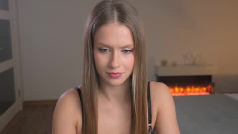 Snapshot of ella_twinkle chatting on February 26, 2026, 7:46 pm Ella online show from February 26, 2026, 7:46 pm