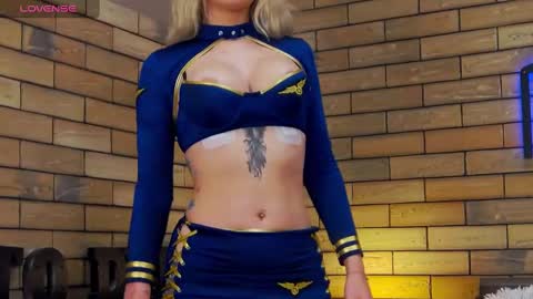 Snapshot of ellacharmx chatting on December 19, 2024, 1:28 am Ella online show from December 19, 2024, 1:28 am