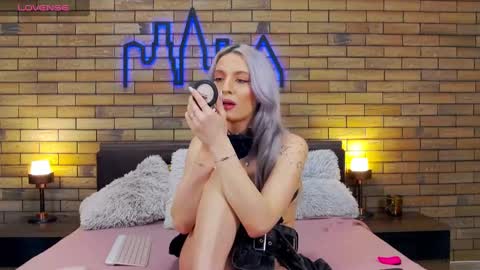 Snapshot of ellacharmx chatting on January 8, 2025, 7:03 pm Ella online show from January 8, 2025, 7:03 pm