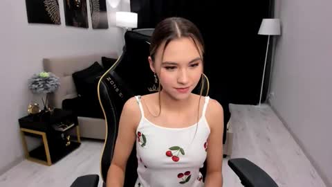 ellacurtis online show from February 20, 2026, 2:08 am