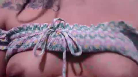 Ellah online show from December 5, 2025, 4:21 am