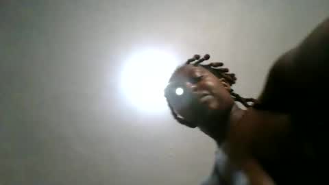 ellah-simone online show from May 9, 2026, 7:19 pm