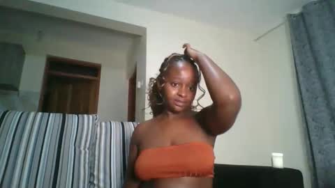 ellah-simone online show from May 31, 2026, 12:08 am