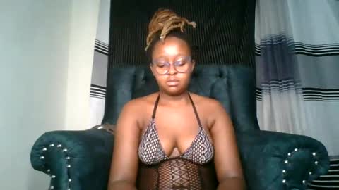Snapshot of ellah_simone chatting on July 2, 2026, 1:16 am ellah-simone online show from July 2, 2026, 1:16 am