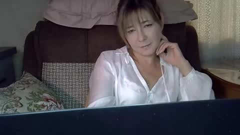 ellajohnsonx online show from October 19, 2025, 12:06 pm