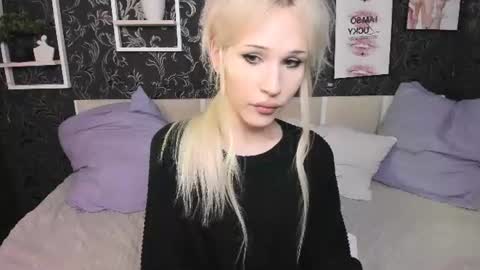 ellajoiness online show from June 22, 2026, 5:32 pm
