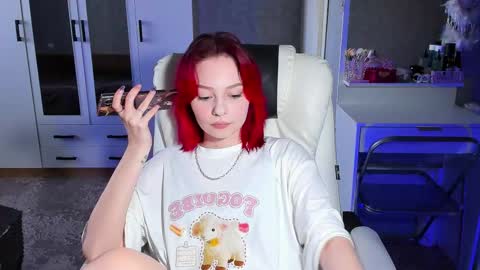 Snapshot of ellales chatting on February 18, 2026, 8:21 am ellales online show from February 18, 2026, 8:21 am