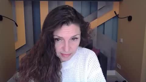 Snapshot of ellalongs chatting on October 21, 2025, 11:33 am EllaLongs online show from October 21, 2025, 11:33 am