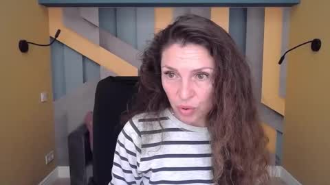 Snapshot of ellalongs chatting on October 26, 2025, 12:33 pm EllaLongs online show from October 26, 2025, 12:33 pm