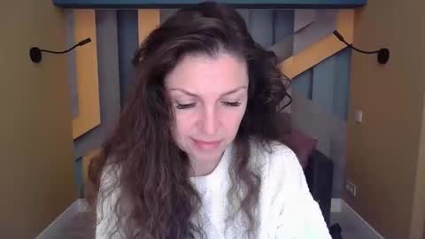 Snapshot of ellalongs chatting on November 19, 2025, 12:27 pm EllaLongs online show from November 19, 2025, 12:27 pm