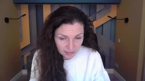 Snapshot of ellalongs chatting on January 8, 2026, 12:29 pm EllaLongs online show from January 8, 2026, 12:29 pm