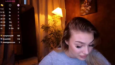 ellamilla online show from January 8, 2025, 8:38 am