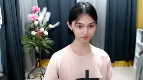 ELLA online show from May 14, 2026, 8:48 pm