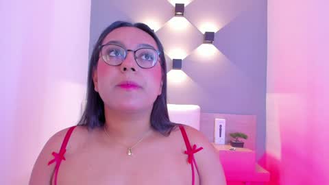 Ella online show from January 13, 2025, 4:39 am