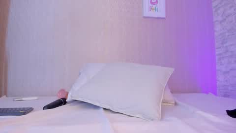 Ella online show from February 14, 2025, 10:38 am