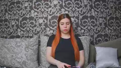 Snapshot of ellanuar chatting on February 12, 2026, 4:07 am EllaNuar online show from February 12, 2026, 4:07 am