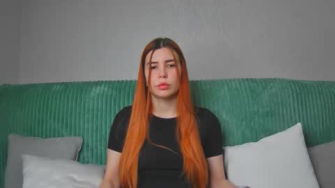 Snapshot of ellanuar chatting on February 26, 2026, 7:51 am EllaNuar online show from February 26, 2026, 7:51 am