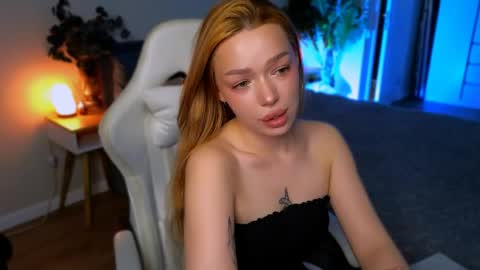 Ella online show from May 22, 2026, 6:20 am