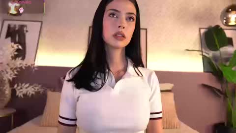 Elle Diane online show from March 12, 2026, 11:00 pm