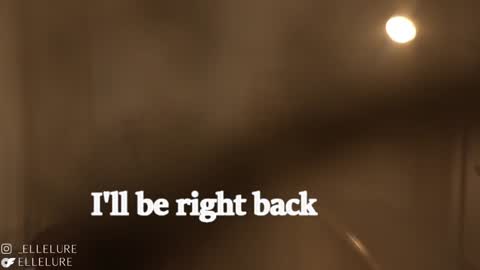 Snapshot of ellelure_ chatting on February 3, 2025, 10:11 pm Linda Restrepo online show from February 3, 2025, 10:11 pm