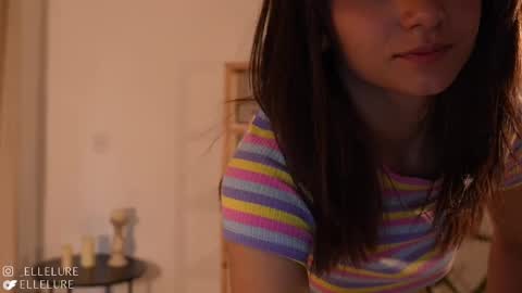 Snapshot of ellelure_ chatting on March 3, 2025, 9:59 pm Linda Restrepo online show from March 3, 2025, 9:59 pm