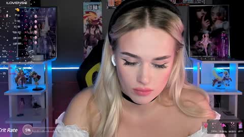 Snapshot of ellensoftt chatting on December 5, 2024, 8:22 pm Maria online show from December 5, 2024, 8:22 pm