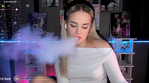 Snapshot of ellensoftt chatting on December 8, 2024, 8:36 pm Maria online show from December 8, 2024, 8:36 pm