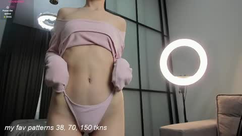 Snapshot of elli_kimi chatting on May 3, 2026, 11:38 am Lia online show from May 3, 2026, 11:38 am