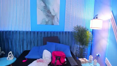 Snapshot of elli_taylor chatting on February 27, 2025, 1:59 am Ellie Taylor online show from February 27, 2025, 1:59 am