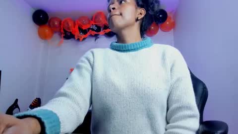  Ellie   online show from November 5, 2025, 11:54 am