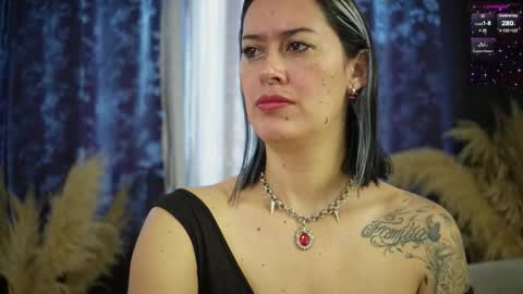 Ellie Ramos online show from November 13, 2025, 1:10 pm