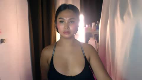 ellie online show from August 2, 2026, 11:25 pm