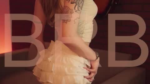 Snapshot of elliecutes chatting on November 3, 2025, 5:09 am elliecutes online show from November 3, 2025, 5:09 am