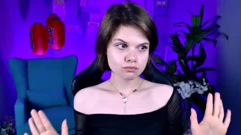 elliemurler online show from November 7, 2025, 1:00 pm