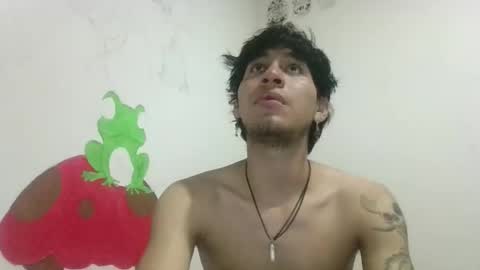 Snapshot of elliotazert chatting on February 17, 2026, 1:02 am elliotazert online show from February 17, 2026, 1:02 am