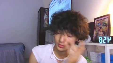 Snapshot of elliotvolkov chatting on February 28, 2026, 10:00 pm elliotvolkov online show from February 28, 2026, 10:00 pm