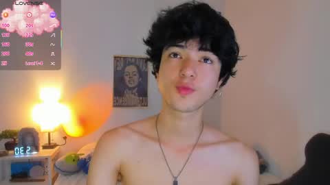 Snapshot of elliotvolkov chatting on May 23, 2026, 1:37 pm elliotvolkov online show from May 23, 2026, 1:37 pm
