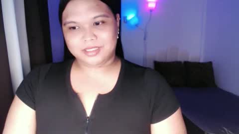 Snapshot of ellise_husson chatting on March 10, 2026, 6:07 am Ellise online show from March 10, 2026, 6:07 am