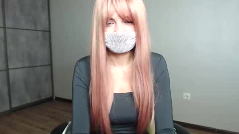 EllisNikki online show from December 13, 2025, 10:48 pm