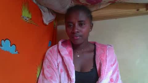 Snapshot of ellodi chatting on May 16, 2026, 1:02 am Ellodi online show from May 16, 2026, 1:02 am