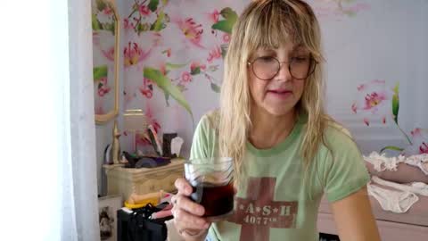 Snapshot of ells_palace chatting on January 16, 2026, 6:01 pm Ella Bella Bo Bella online show from January 16, 2026, 6:01 pm