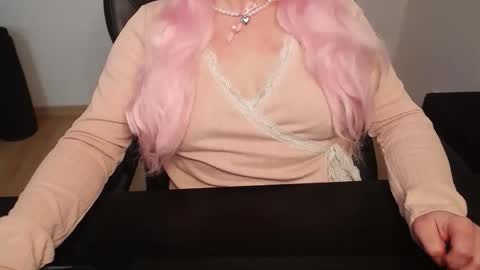 Elly online show from March 31, 2026, 3:34 pm