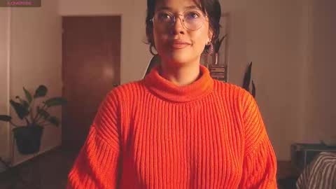 Snapshot of elly_uwuw chatting on November 21, 2025, 2:10 am Emy Castro online show from November 21, 2025, 2:10 am