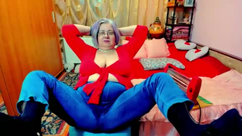 Snapshot of ellyhot53 chatting on December 26, 2024, 12:14 am ellyhot53 online show from December 26, 2024, 12:14 am