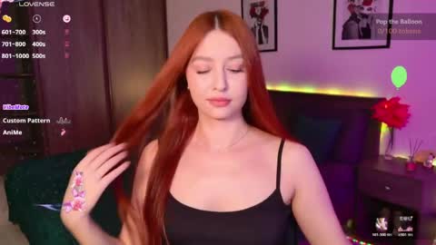 EllyPeach online show from May 4, 2026, 11:39 am